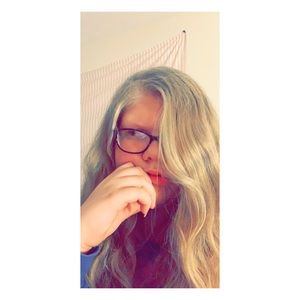 Meet your Posher, Riley